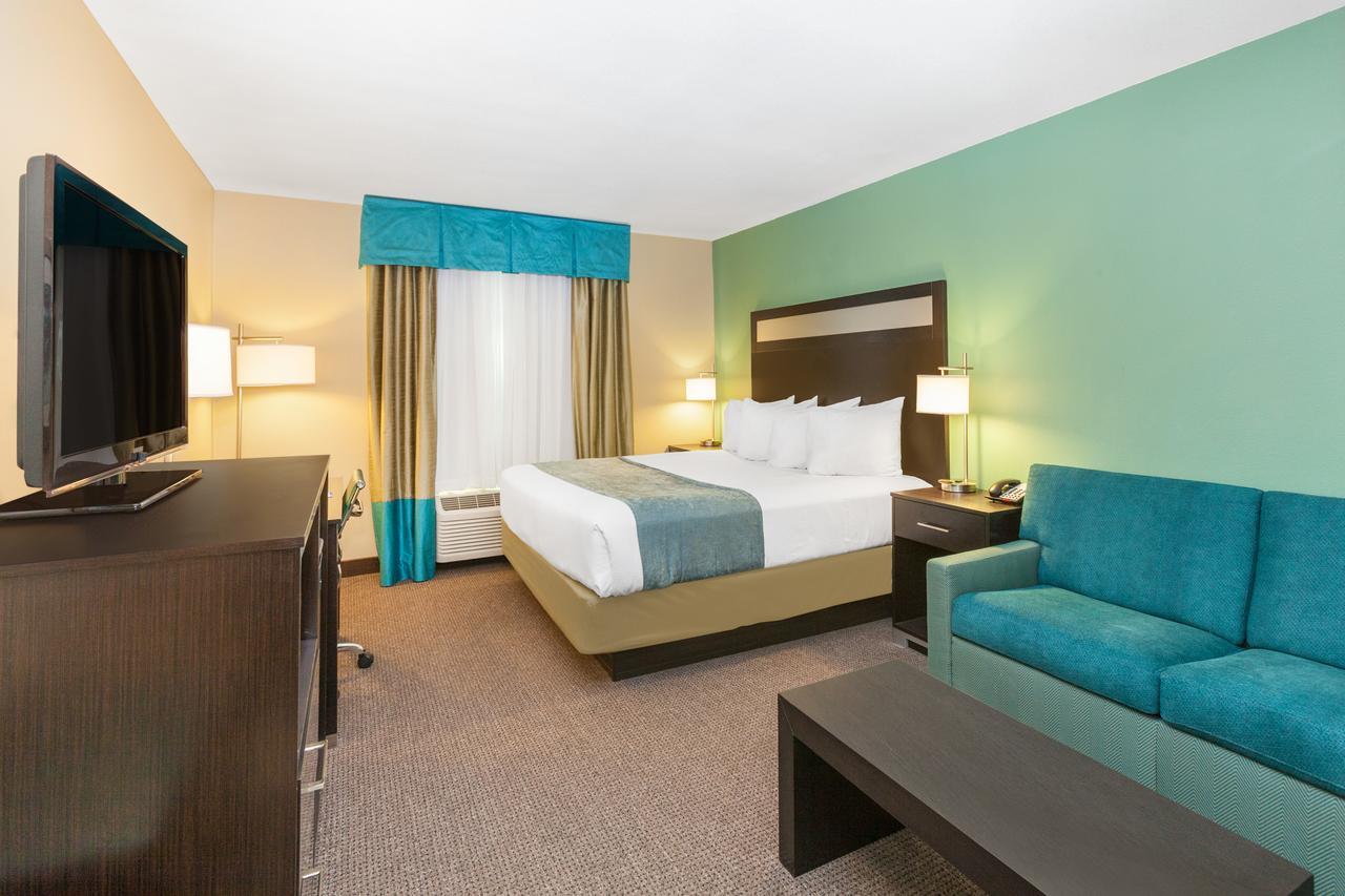 Baymont By Wyndham Midland Center Hotel Екстериор снимка